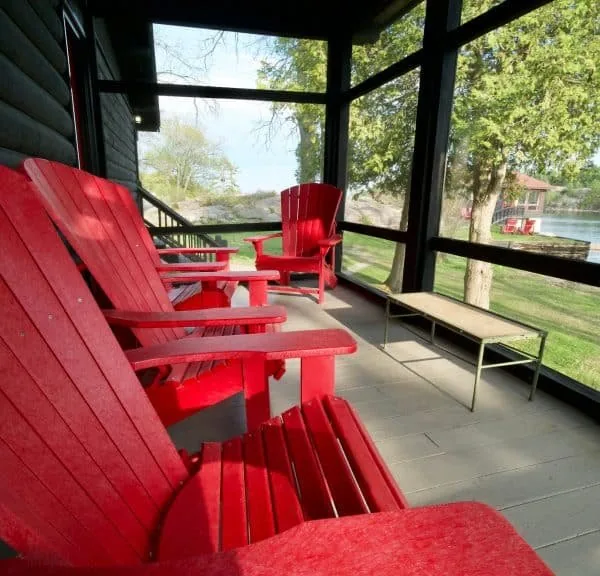 Porch Suite